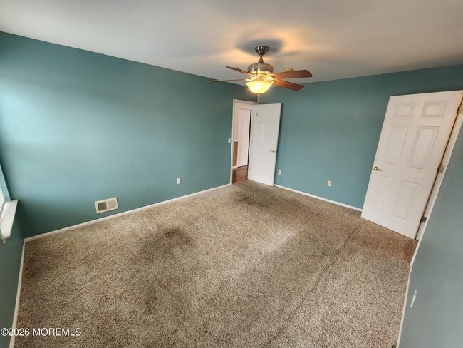 Building Photo - 129 Lighthouse Dr