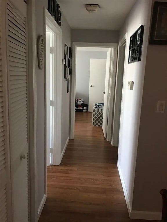 Building Photo - 5 Thoreau Ct