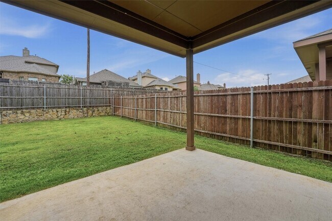 Building Photo - 9528 Blaine Dr