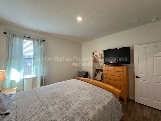 Building Photo - 4130 Lazy Breeze Ln