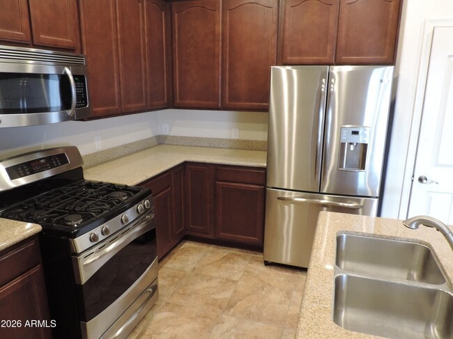 Building Photo - 1265 Paso Robles Ave