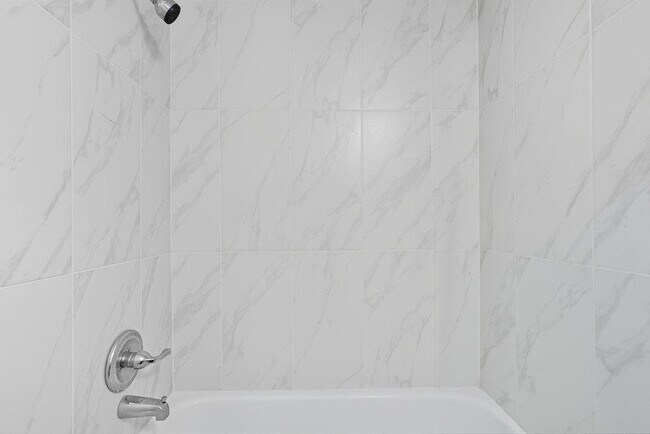 Building Photo - 6619 S Zunis Ave