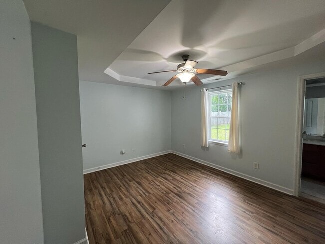 Building Photo - 141 Louie Ln