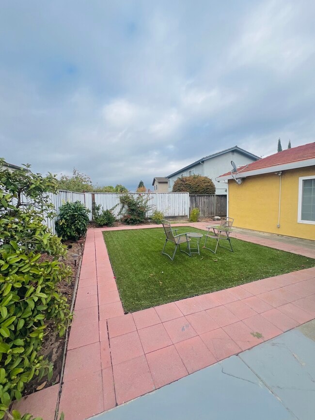 Building Photo - 4573 Janae Ct