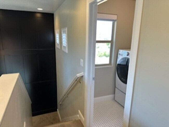 Building Photo - 4 Bedroom Condo With a Community Pool and ...