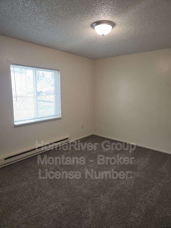 Building Photo - 2131 S 4th St W