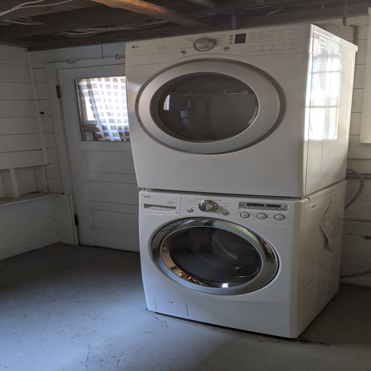 Building Photo - 1036 NE 102nd St