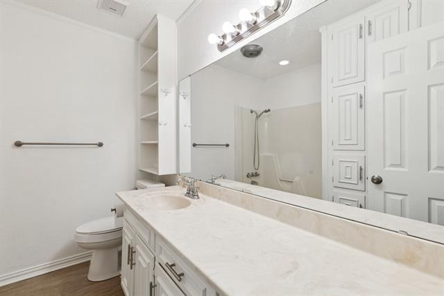 Building Photo - 7829 Noneman Dr