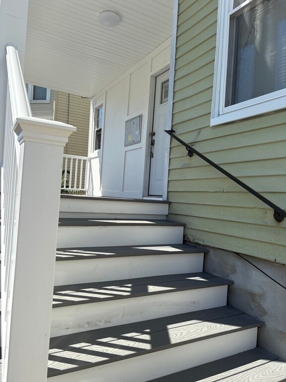 Building Photo - 9 Kenberma Rd