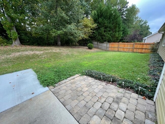 Building Photo - Whitsett / Walnut Crossing