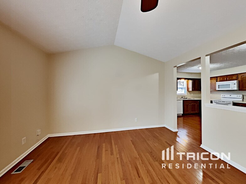 Building Photo - 6034 Buell Ln