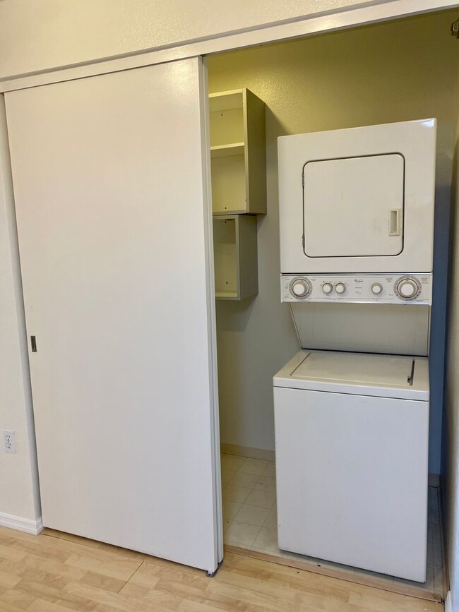 Building Photo - Available Now | 2 Bedroom, 1 Bathroom Apartment w/Scenic View from Enclosed Lanai | Kualana Knoll...