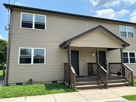 Building Photo - 105 Chesapeake Ct
