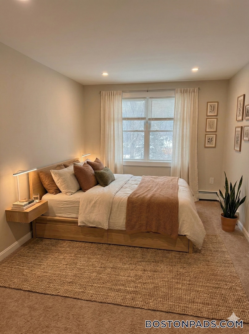 Building Photo - 13 Kenmar Dr