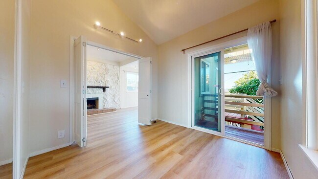 Building Photo - Exceptional Brisbane Home Offering Space, Style & Sunsets