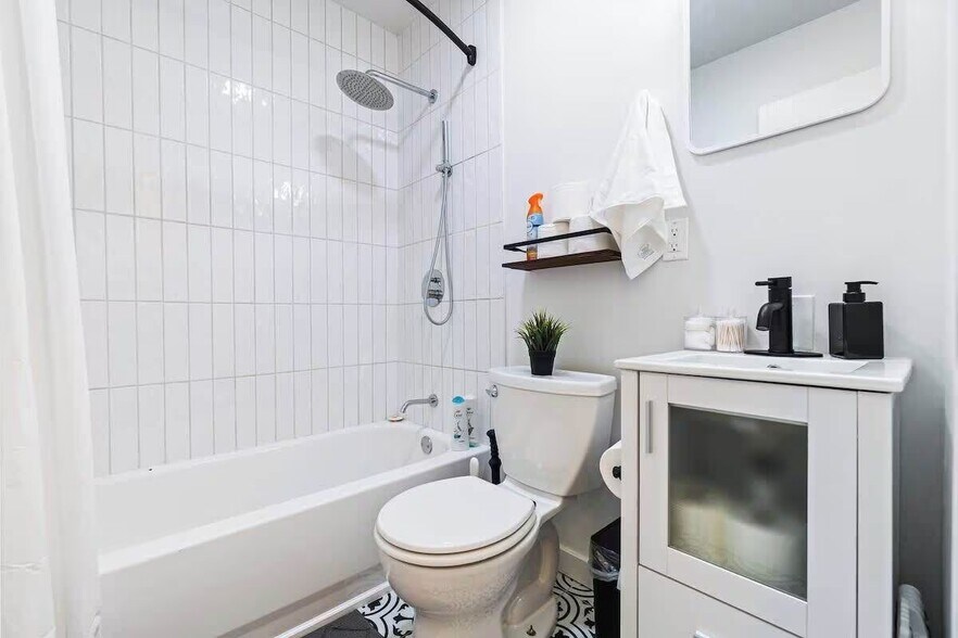 Bathroom - 521 Alpine Ave