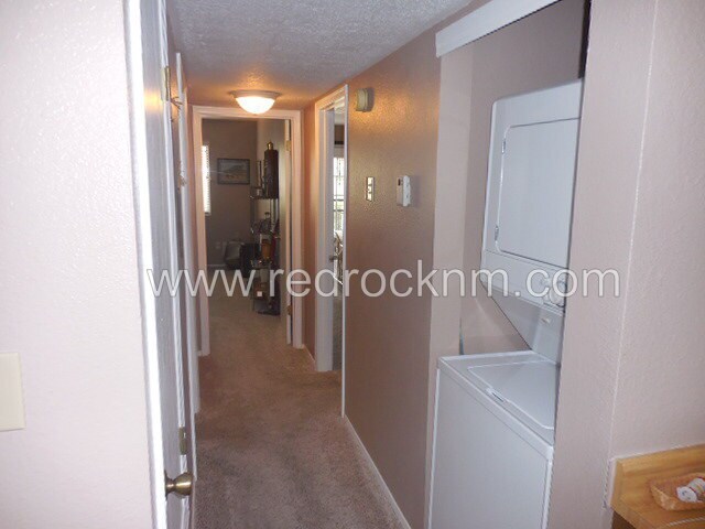 Building Photo - Single Story 2BR/2BTH Townhome in Rio Rancho!