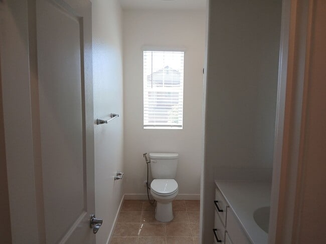Building Photo - 1284 Warmth Ct