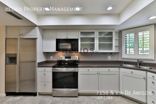 Building Photo - 7156 N Vía De Amigos