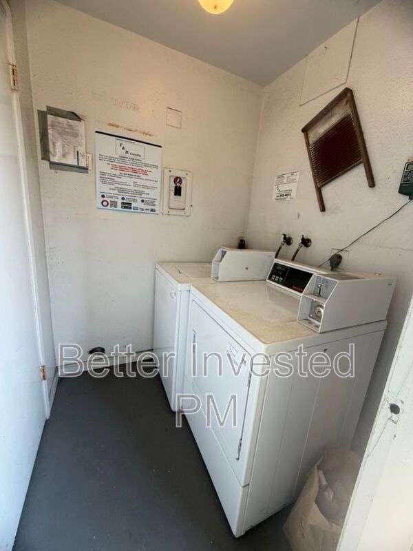 Building Photo - 92 Hendley St