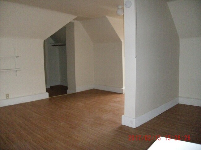 Building Photo - 17 Pendleton St