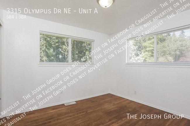 Building Photo - 3315 Olympus Dr NE