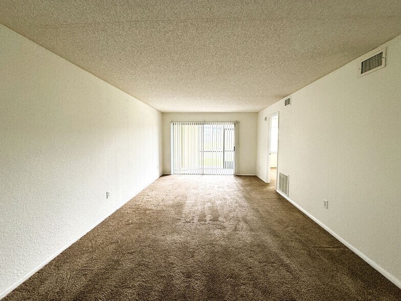 Building Photo - 25100 Sandhill Blvd