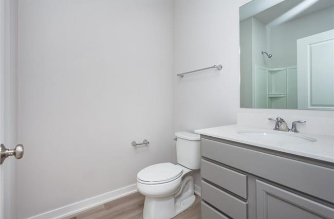 Building Photo - TONS OF LIVING SPACE!! 3 Bedrooms and 3 Bathrooms in Carlisle!