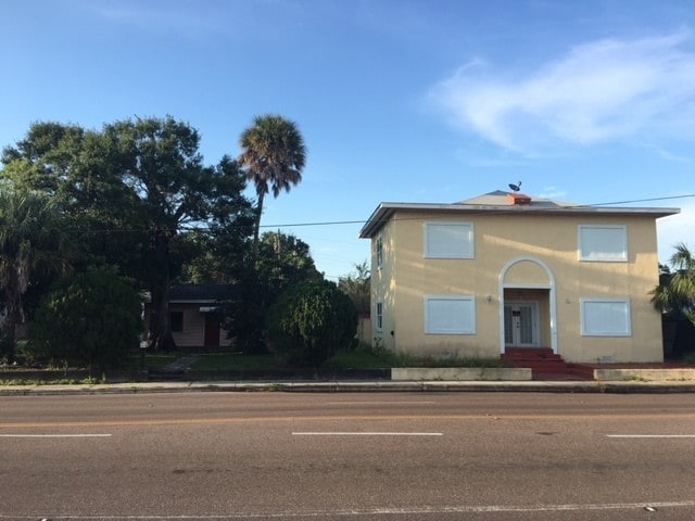 Building Photo - 1619 9th Ave N