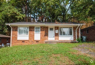 Building Photo - Coming SOON ! This 3 Bedroom home in Fores...