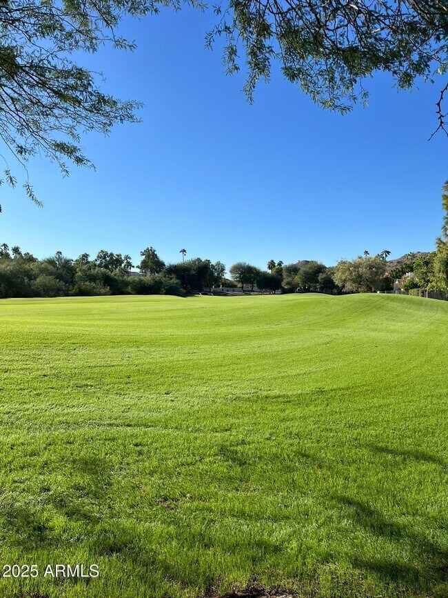 Building Photo - 9414 S 51st St