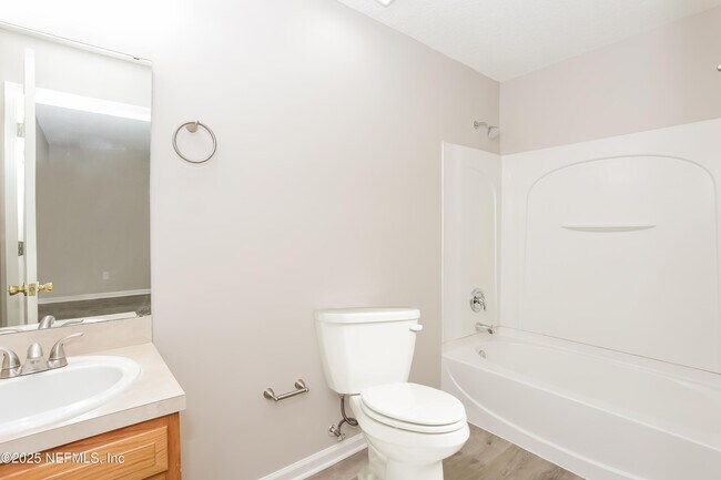 Building Photo - 3750 Warwick St