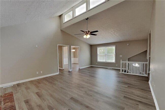 Building Photo - 979 Tyrell Dr