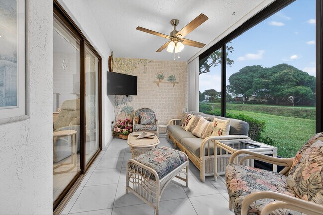 Building Photo - 6220 Kings Gate Cir