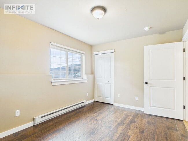 Building Photo - Beautifully Updated 2 Bedroom, 2 Bath Condo with Carport – Great Layout & Modern Finishes!