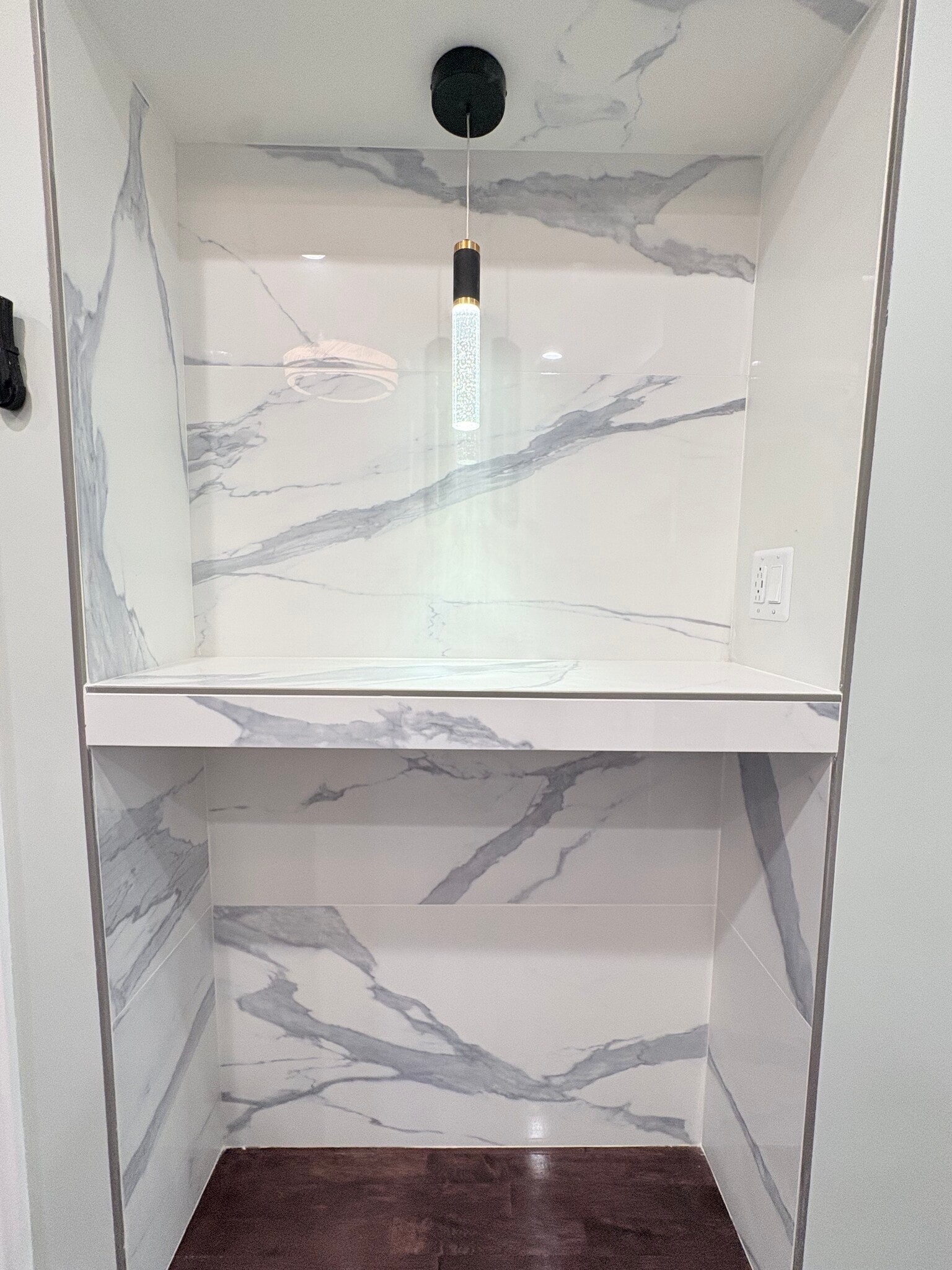 Coffee/Bar Area - 2026 W McLean Ave