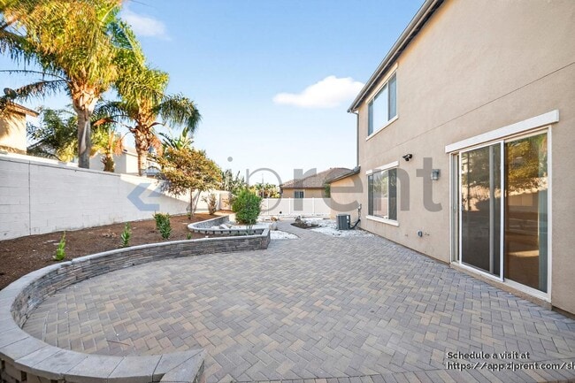 Building Photo - 5746 Brianhead Dr