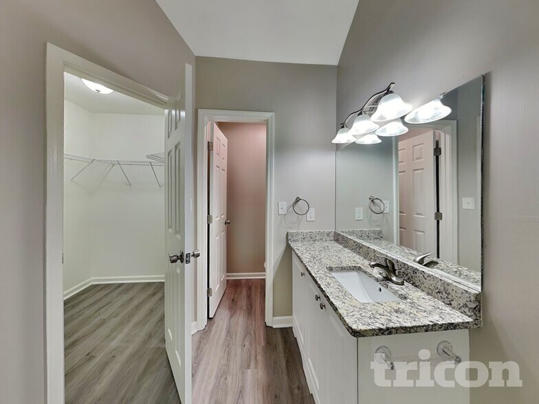 Building Photo - 3560 Erdly Ln