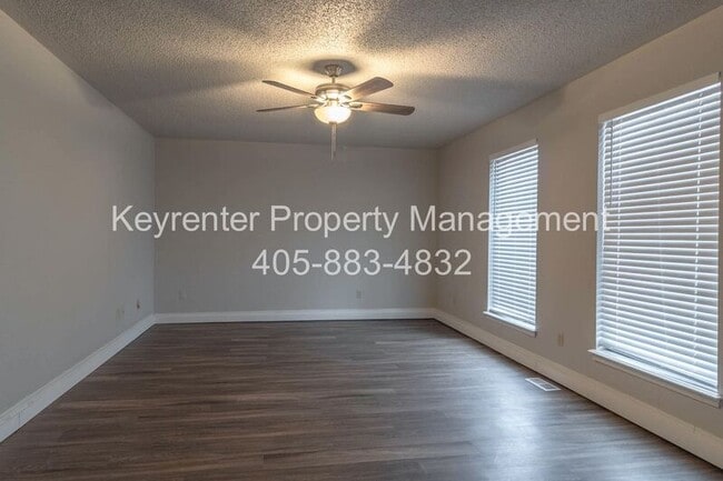 Building Photo - 732 Westridge Ct