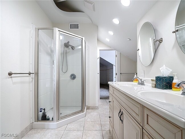 Building Photo - 17539 Boat Club Dr