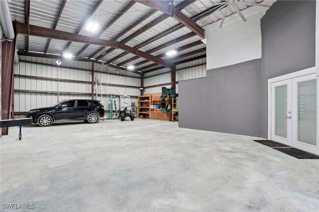Building Photo - 6070 Lancewood Way