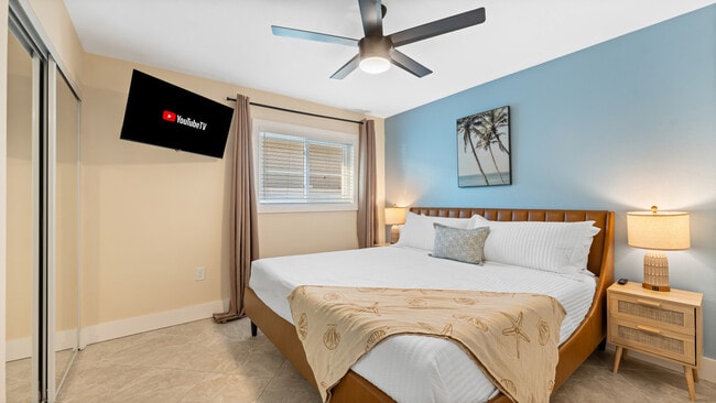 Building Photo - 79 S Brevard Ave