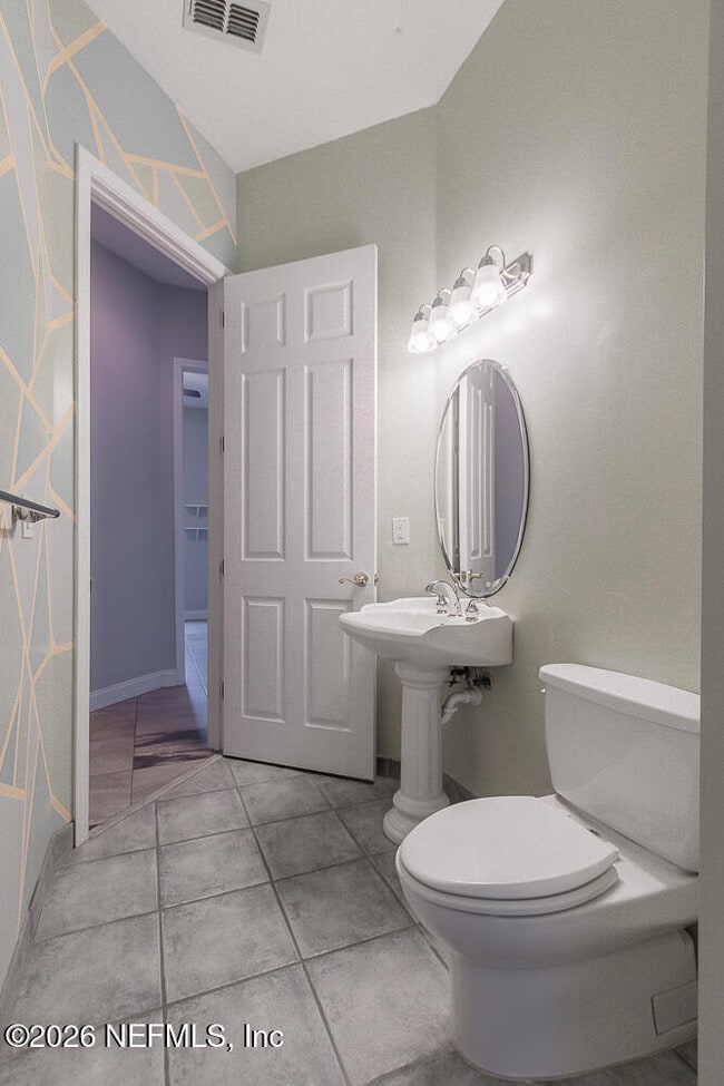 Building Photo - 5466 River Trail Rd N