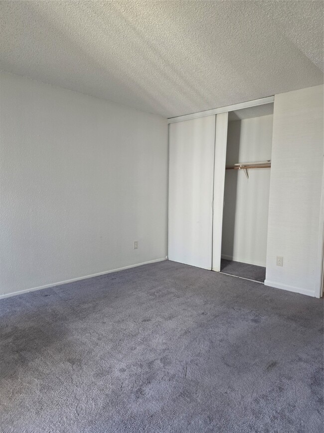 Building Photo - 6347 Cattails Ln