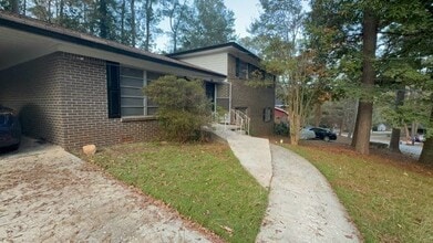 Building Photo - 2644 Preston Dr