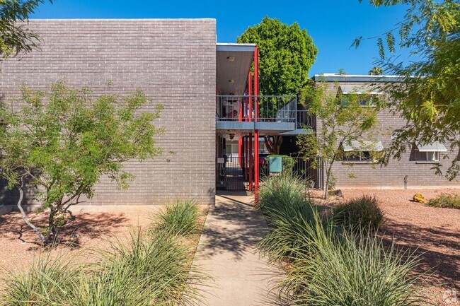 Building Photo - 6502 N 17th Ave