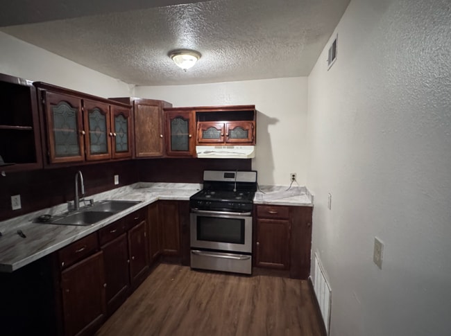 Building Photo - 240 Wheeler Ave SE