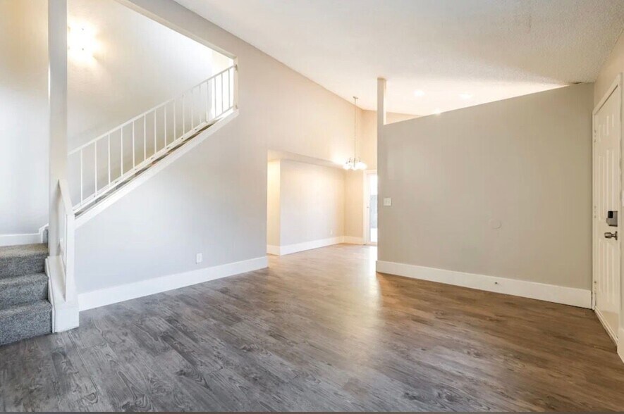 Building Photo - 17487 E Temple Dr