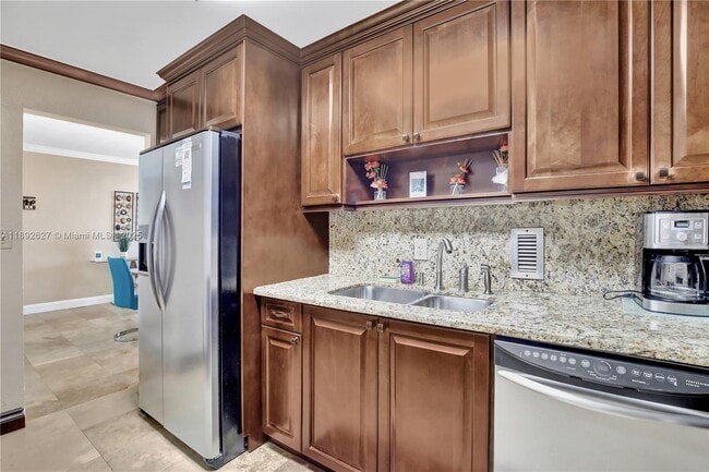 Building Photo - 3801 S Ocean Dr