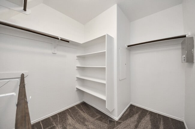 Building Photo - 16130 Beachside Pl